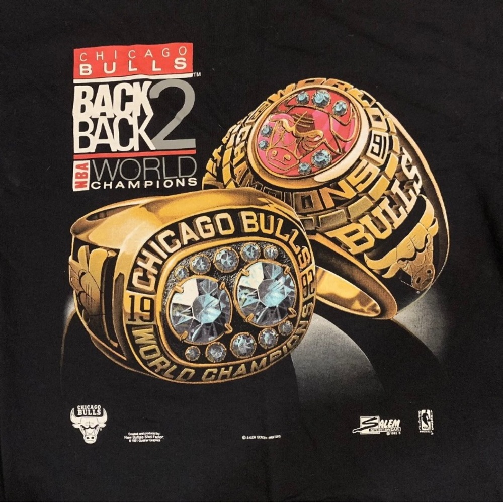 Vintage 1991-1992 Chicago Bulls Back 2 Back Championship T-Shirt Size Large